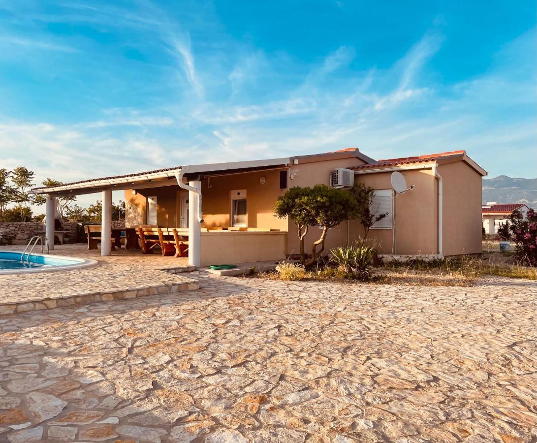 Beautiful Secluded Area Near Novalja Vacation House With Pool And Sea View Villa Lara Екстер'єр фото